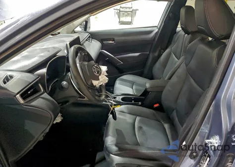 2024 Toyota Corolla Cross Xle from USA, damaged, VIN 7MUDAABG8RV087189